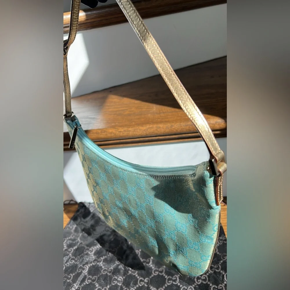Auth🩵Vintage Gucci Shoulder Bag. Tiffany blue - Picture 8 of 8